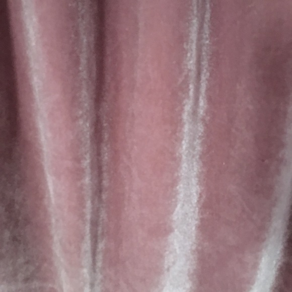 Abercrombie & Fitch Top. New with tags - Picture 2 of 3